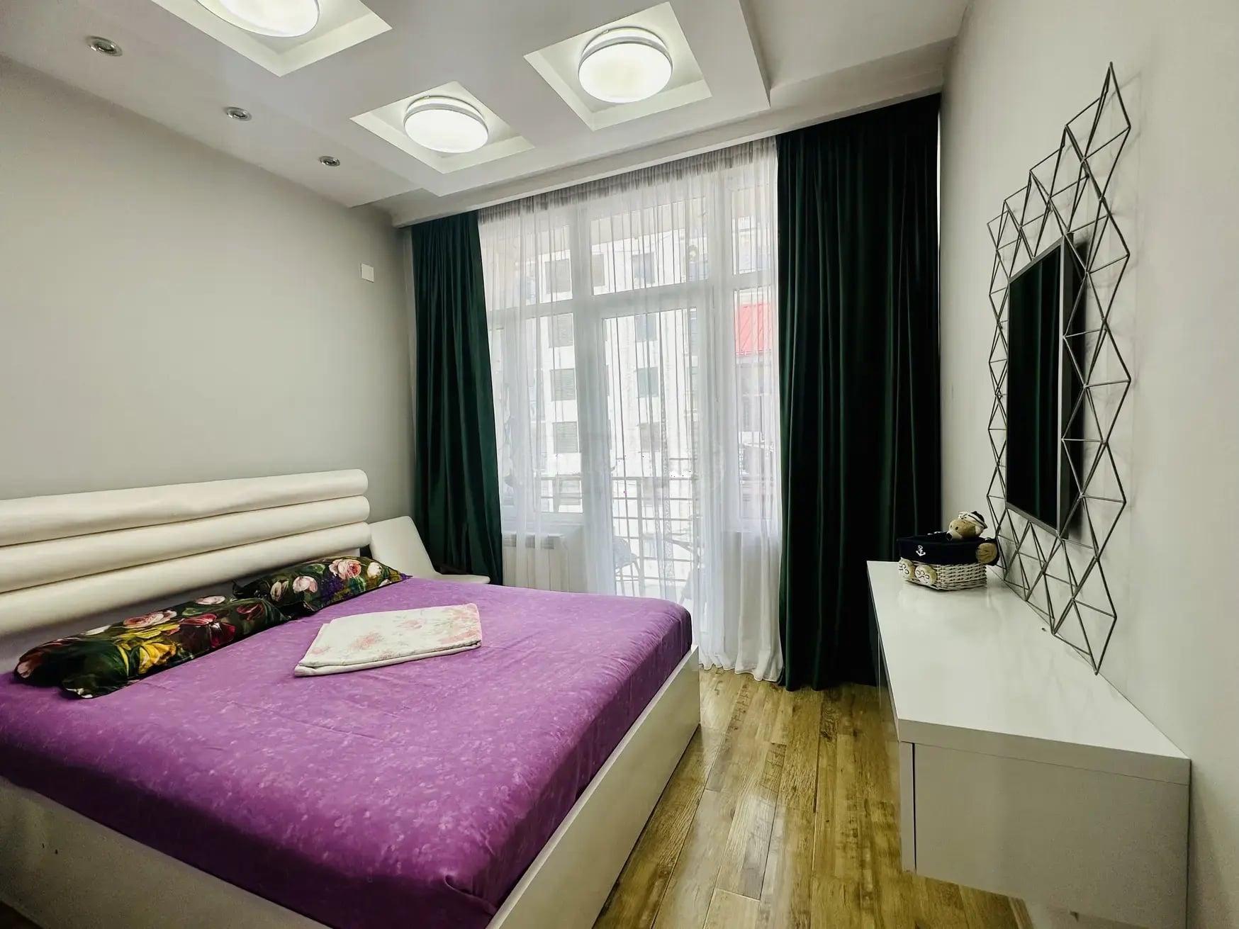 4-Room Apartment In Tbilisi, Alexander Pushkin St, 3, 112 M², Is Available For Daily Rent For 350 ₾ view 4