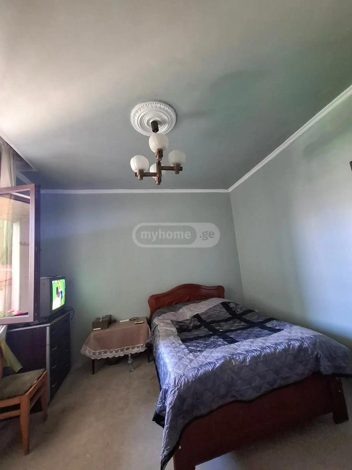 6-Room House For Sale In Batumi, Vazha-Pshavela St, 130 view 9