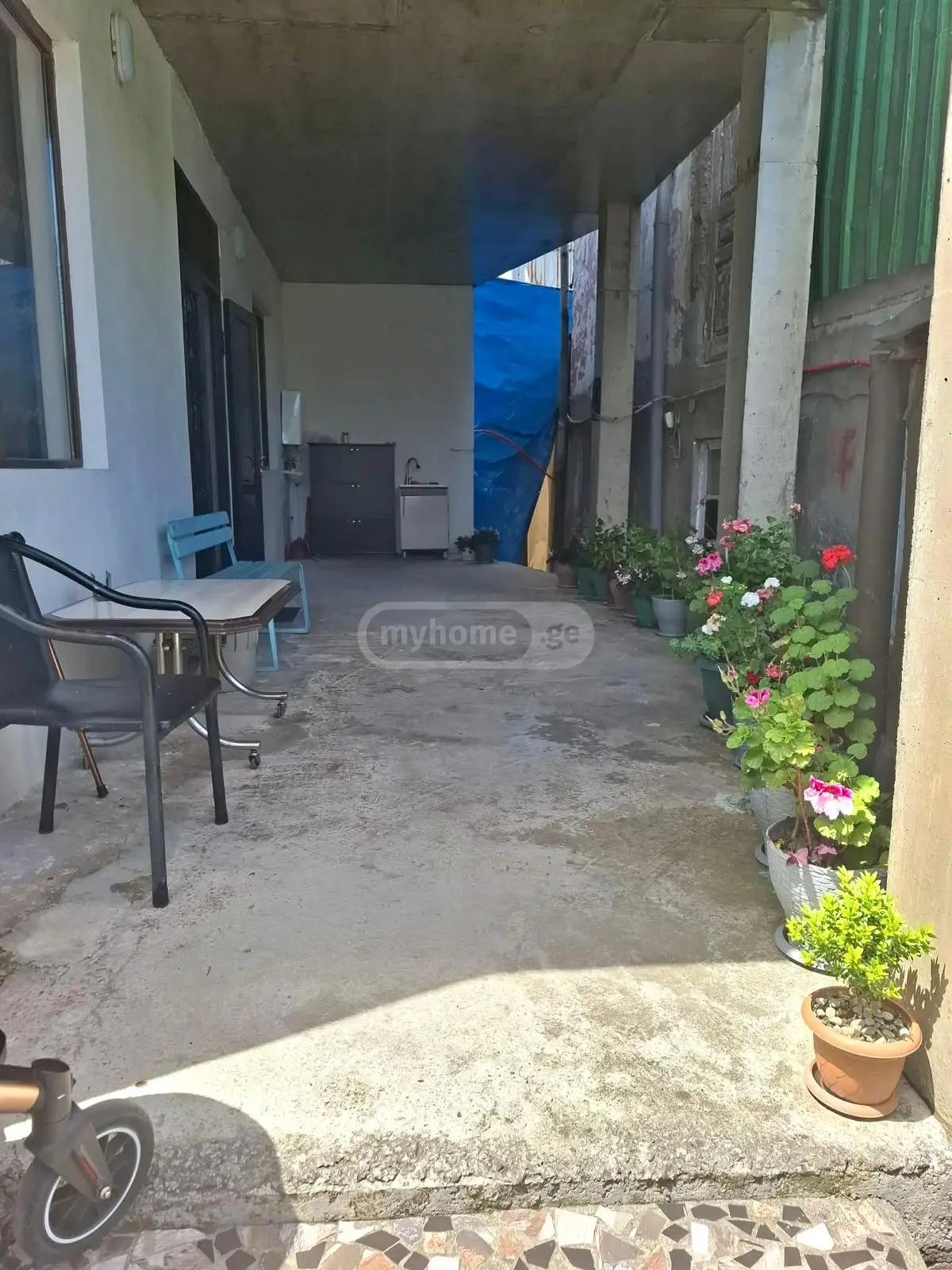 6-Room House For Sale In Batumi, Vazha-Pshavela St, 130 view 10