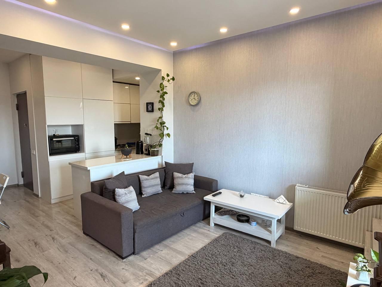 Mikhail Ipolitov-Ivanov St: 3-Room, 69.0 M² | Korter.Ge view 1