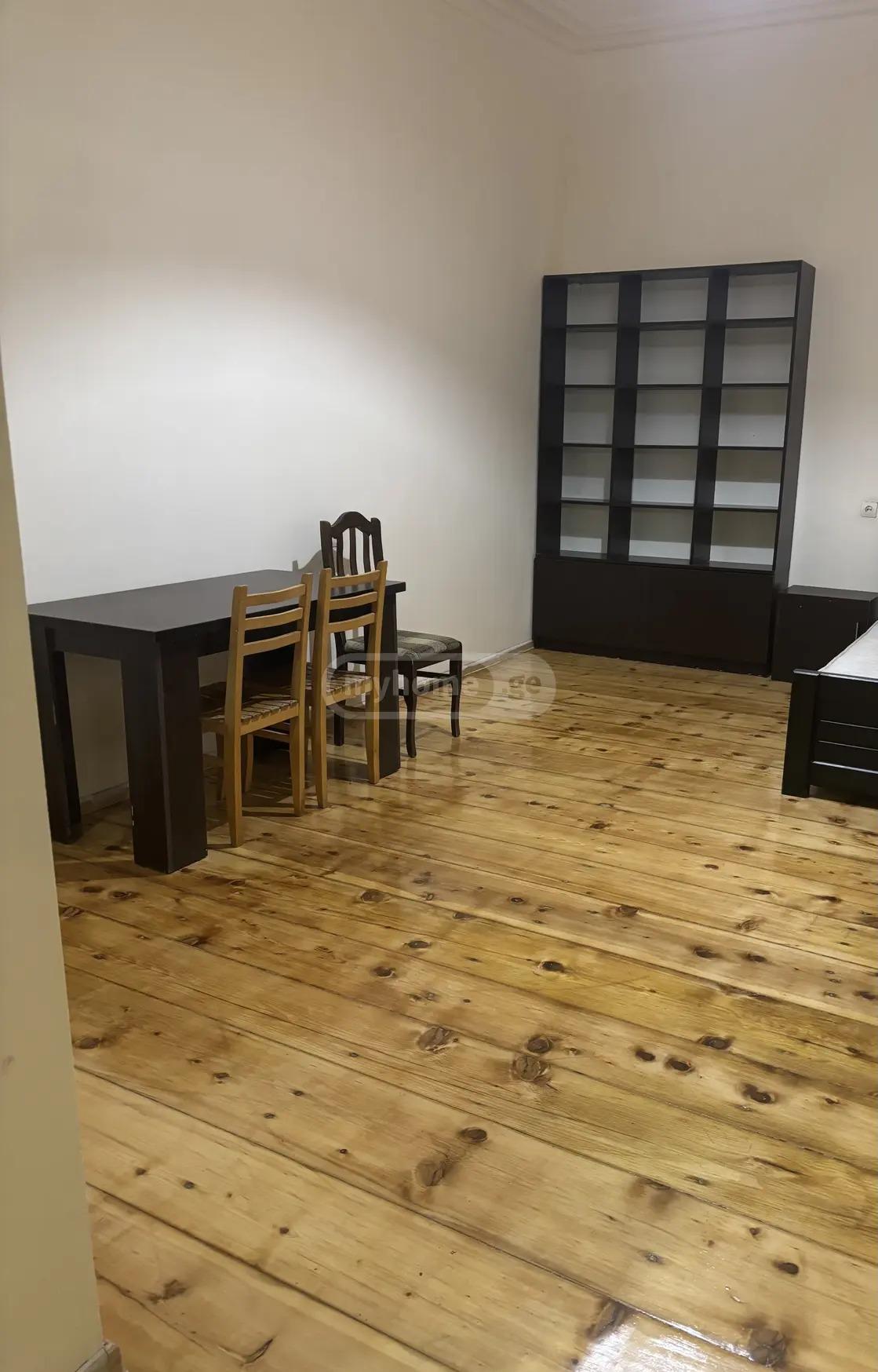 1部屋の事業用物件、დავით აღმაშენებლის გამზირი