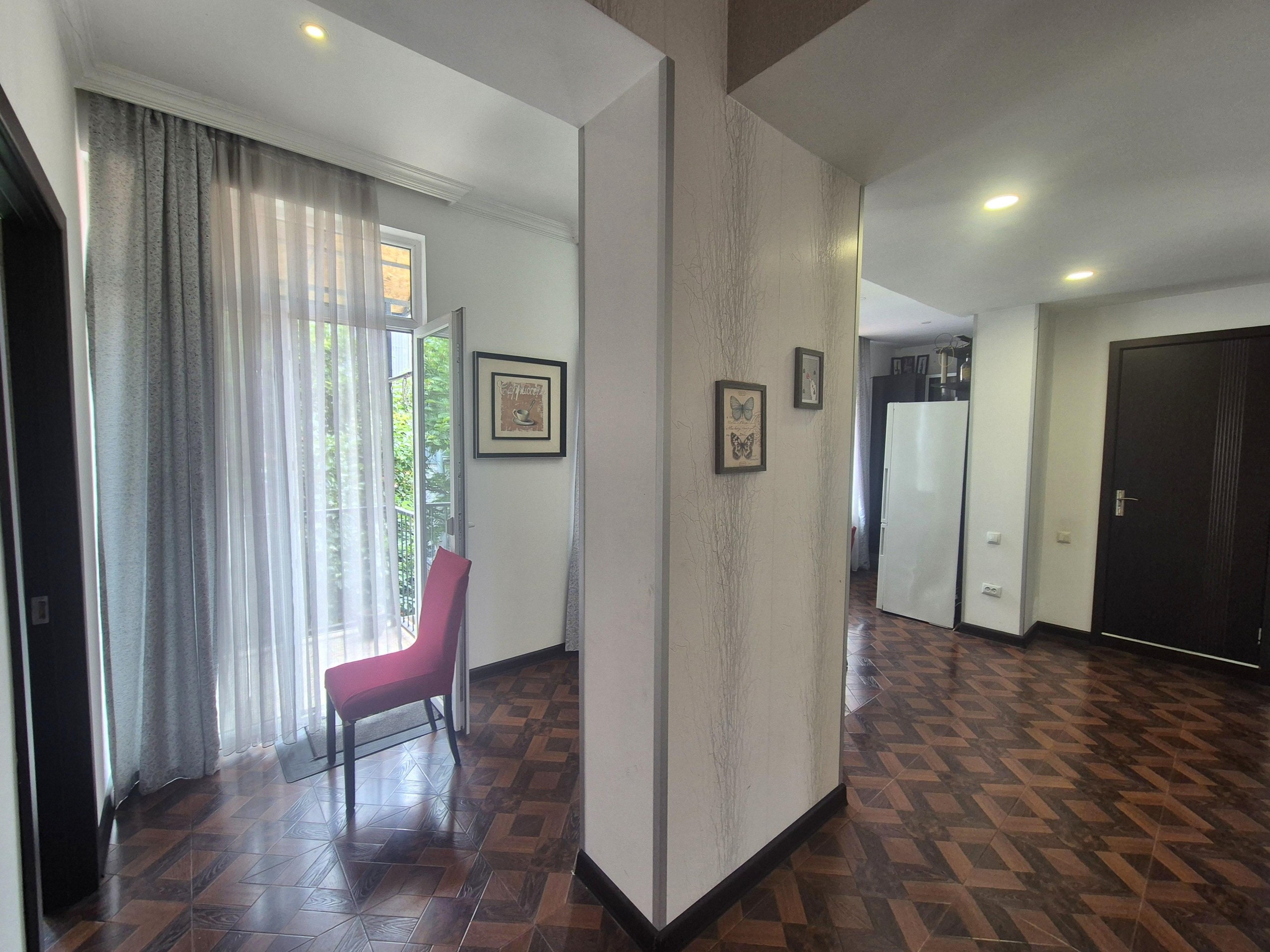 3-Room Apartment For Sale In Batumi, Noe Zhordania St, 10 view 5