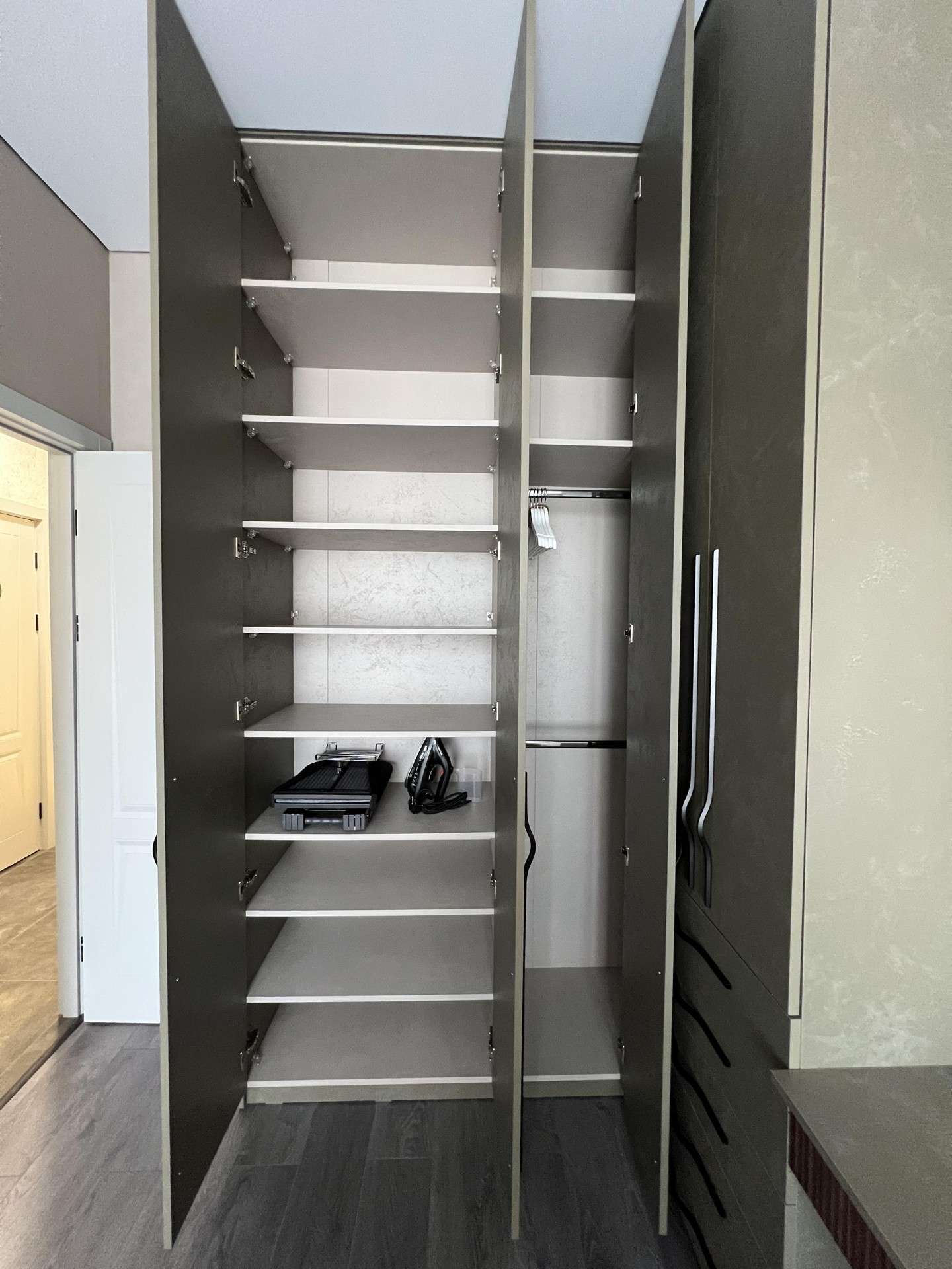 3-Room Penthouse Apartment For Daily Rent In Batumi, Onix Tower Batumi, 145 M² — $220 Per Day view 9