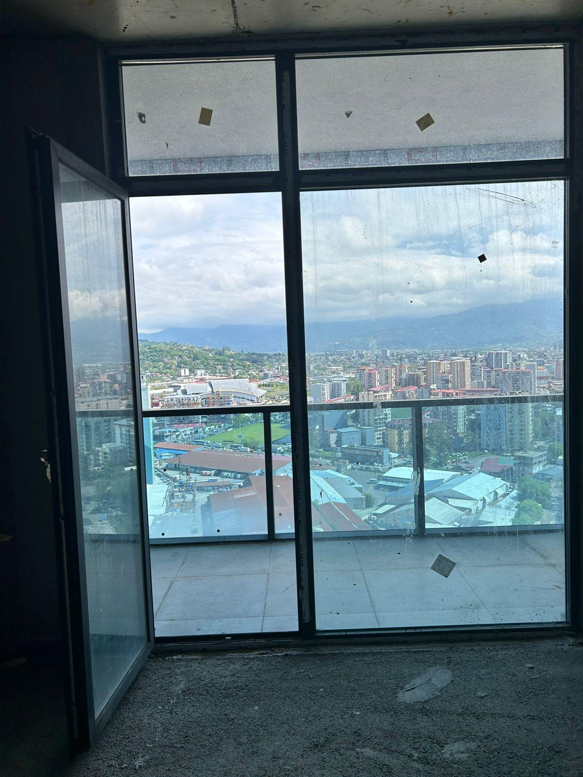 Studio Apartment For Sale view 9
