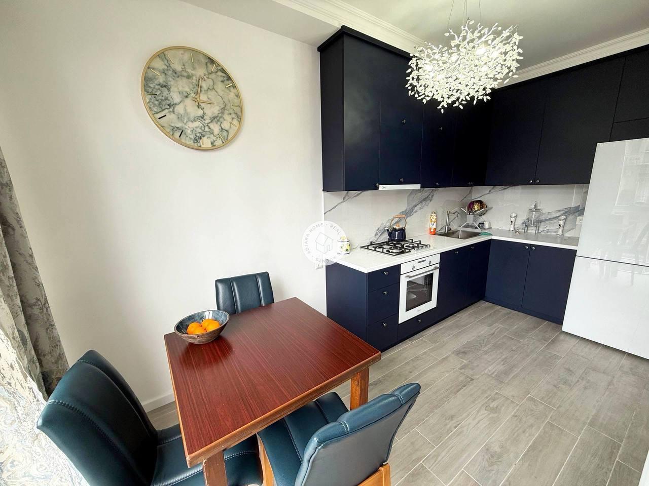 1-Room Apartment For Daily Rent In Batumi, Vakhtang Gorgasali St, 149/29, 65 M² — $100 Per Day view 8