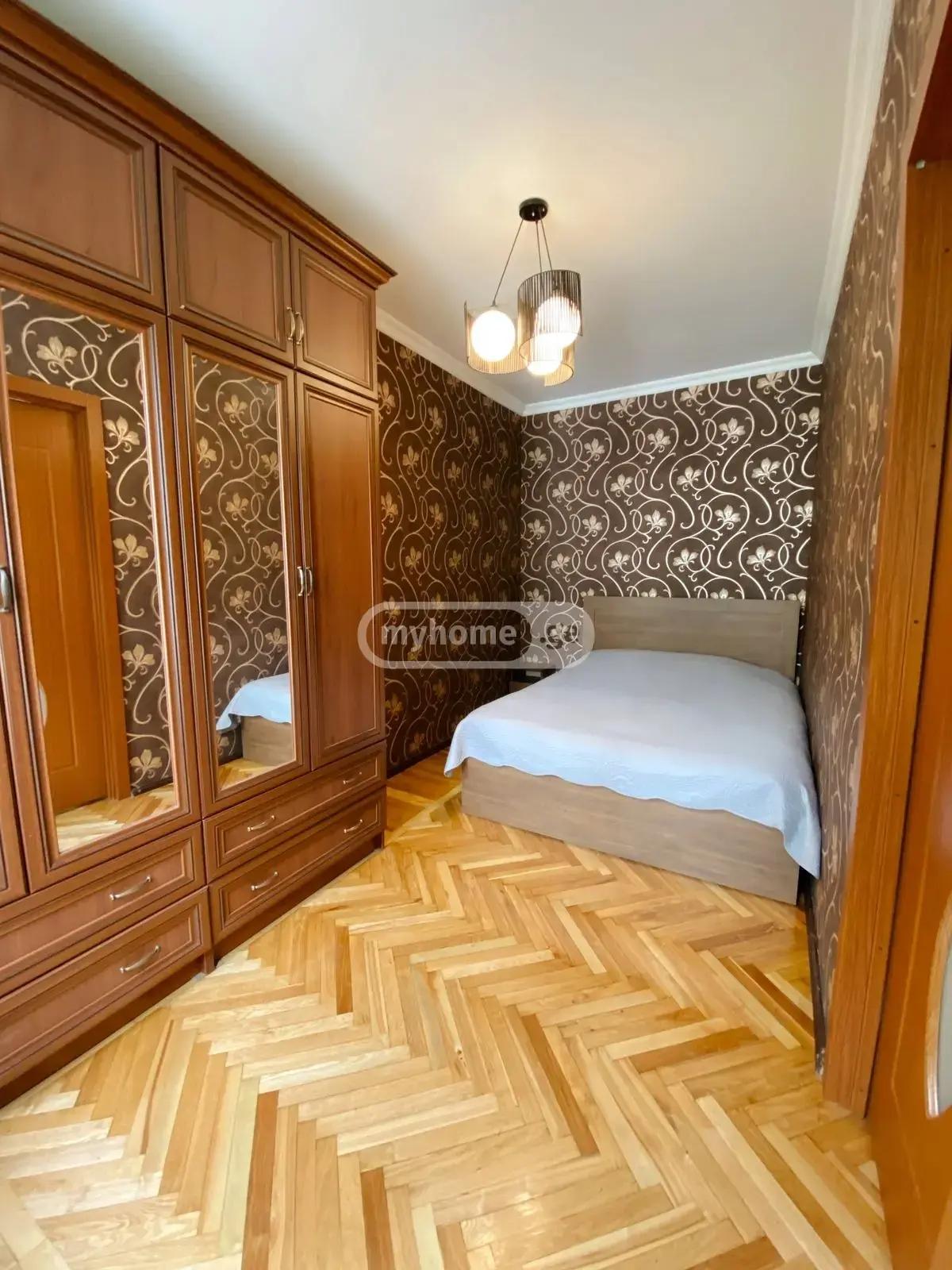 4-Room Apartment For Daily Rent In Batumi, Shota Rustaveli St, 11, 100 M² — 280 ₾ Per Day view 12