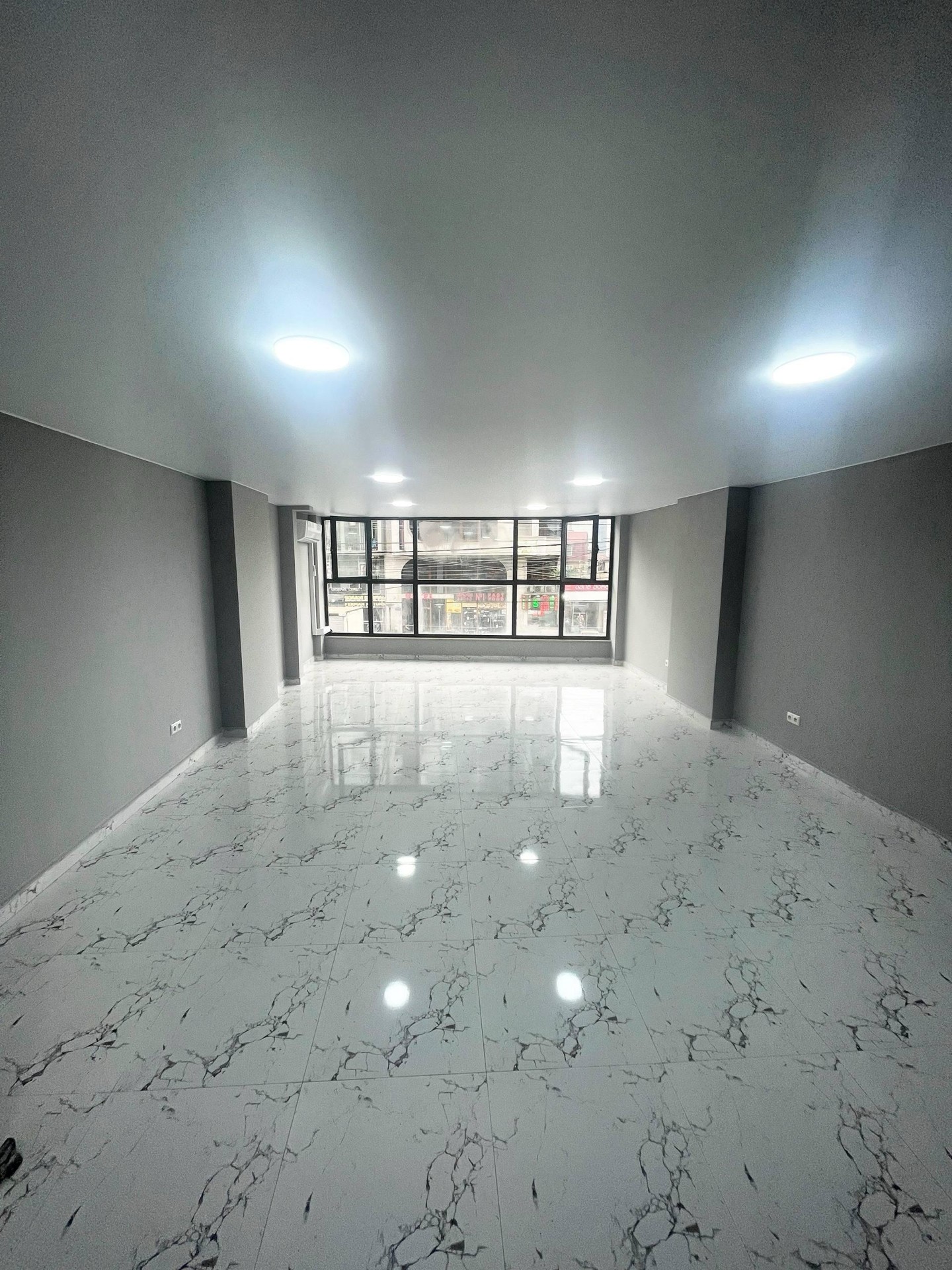 Commercial Property For Rent: 52 M² In Batumi, Coordinat Batumi – $650 view 2