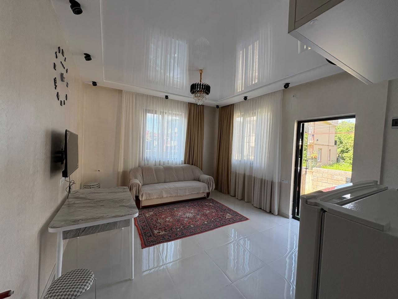 3-Room Apartment For Rent In Batumi, Murman Lebanidze St, 1 view 1