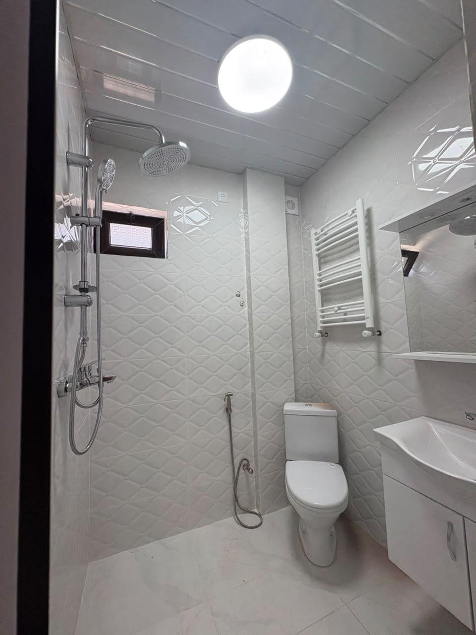 3-Room Apartment For Rent In Batumi, Murman Lebanidze St, 1 view 12