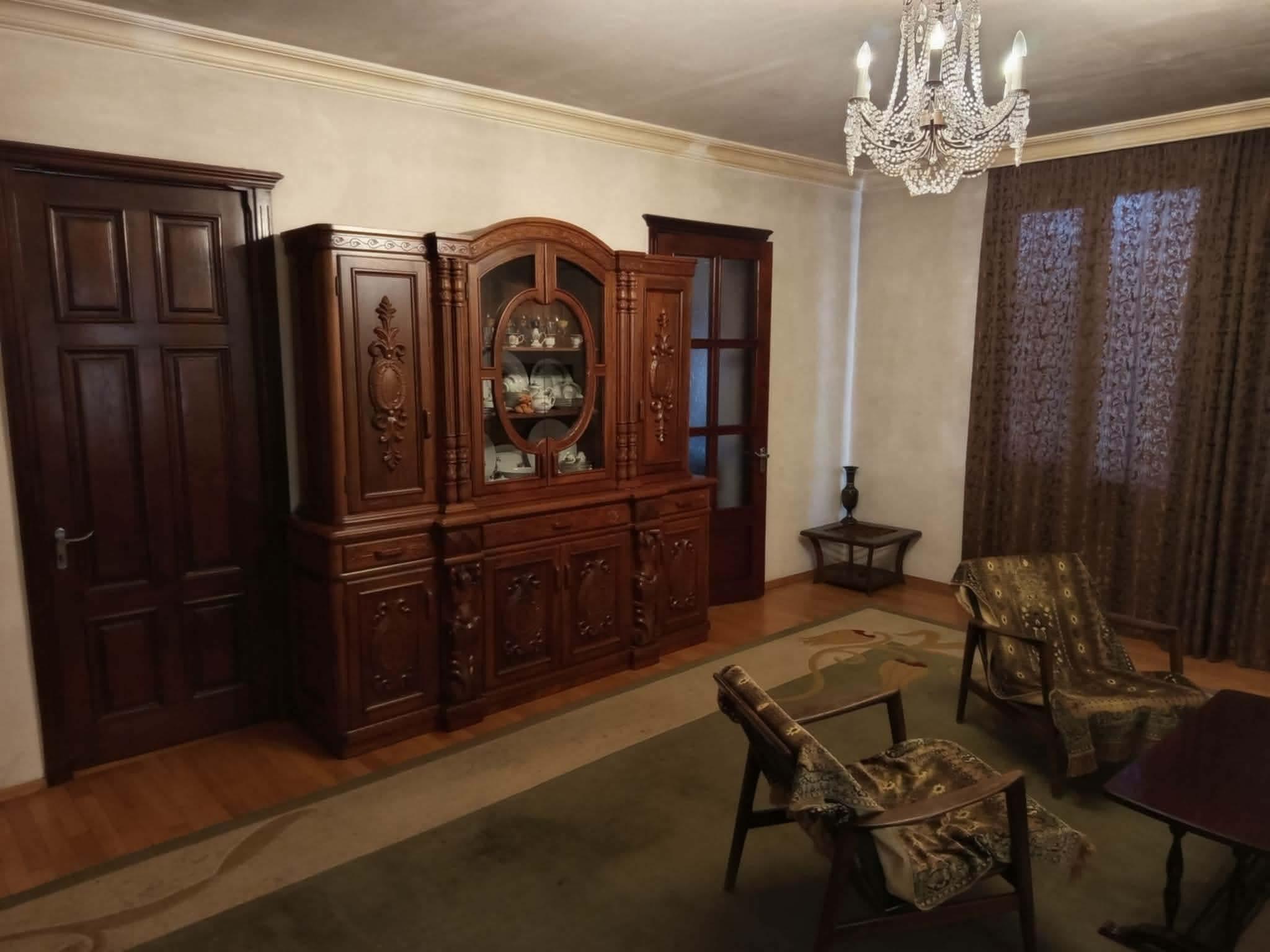 3-Room House For Rent In Batumi, Kakutsa Choloqashvili 2nd Lane, 1 view 4