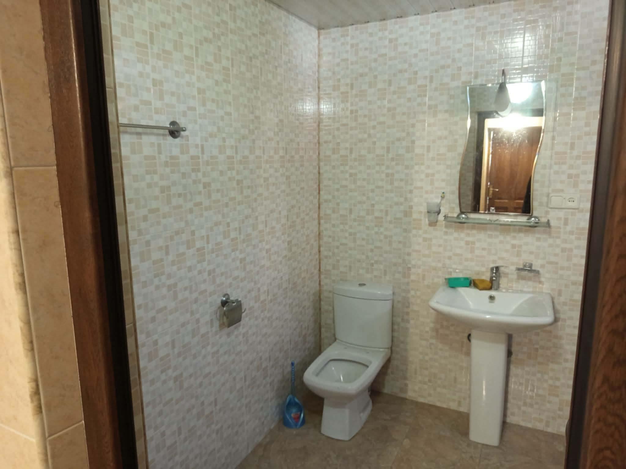 3-Room House For Rent In Batumi, Kakutsa Choloqashvili 2nd Lane, 1 view 10