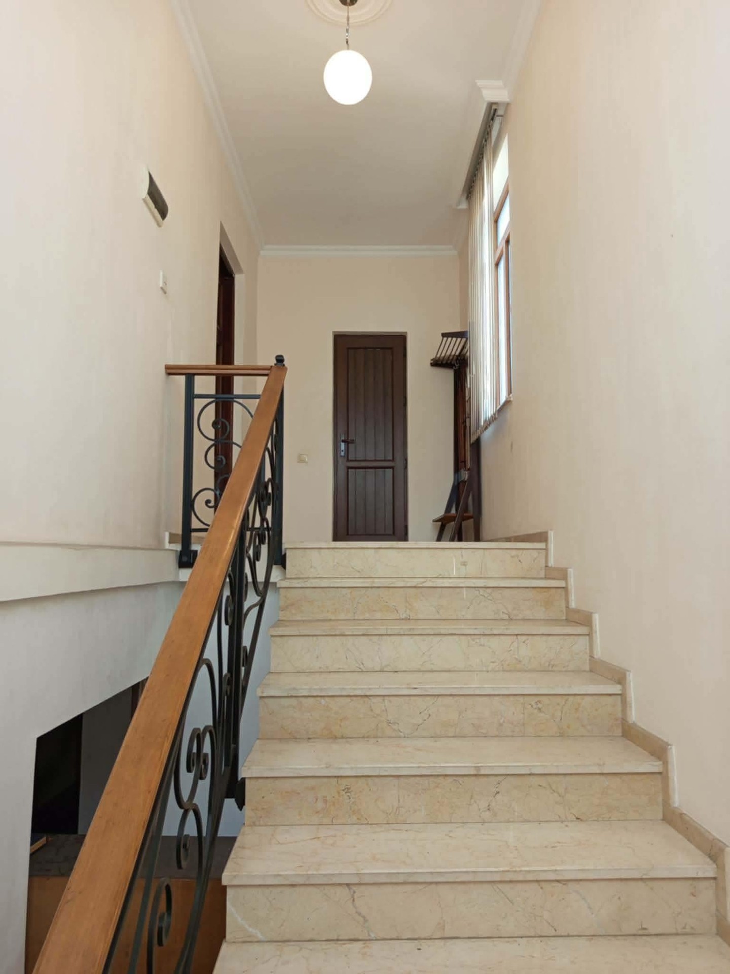 3-Room House For Rent In Batumi, Kakutsa Choloqashvili 2nd Lane, 1 view 11