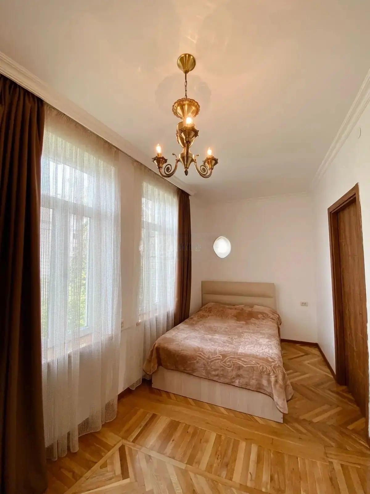 4-Room Apartment For Daily Rent In Batumi, Shota Rustaveli St, 11, 100 M² — 280 ₾ Per Day view 4
