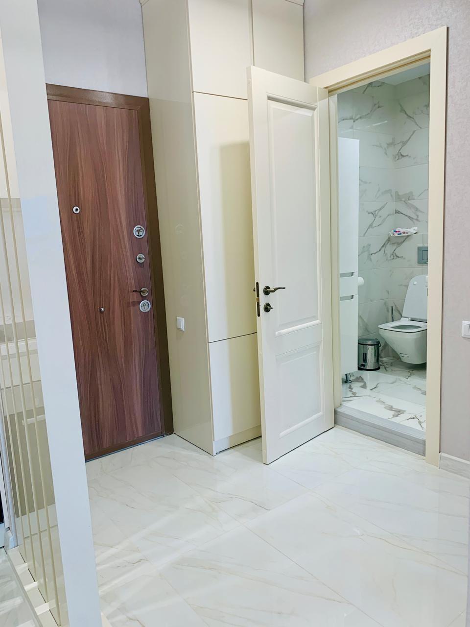 2-Room Apartment For Daily Rent In Batumi, Zhiuli Shartava Ave, 13, 35 M² — 150 ₾ Per Day view 2