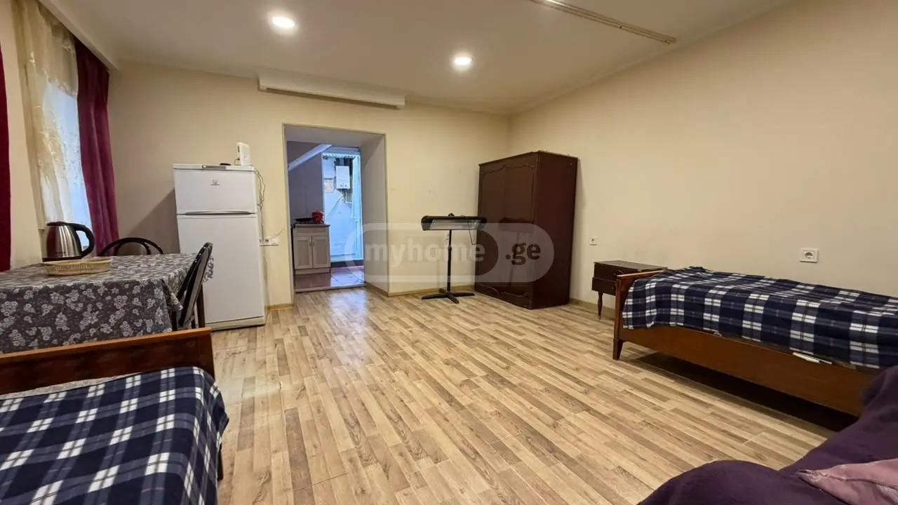 شقة من 1 غرف، ზაალ ქიქოძის ქუჩა