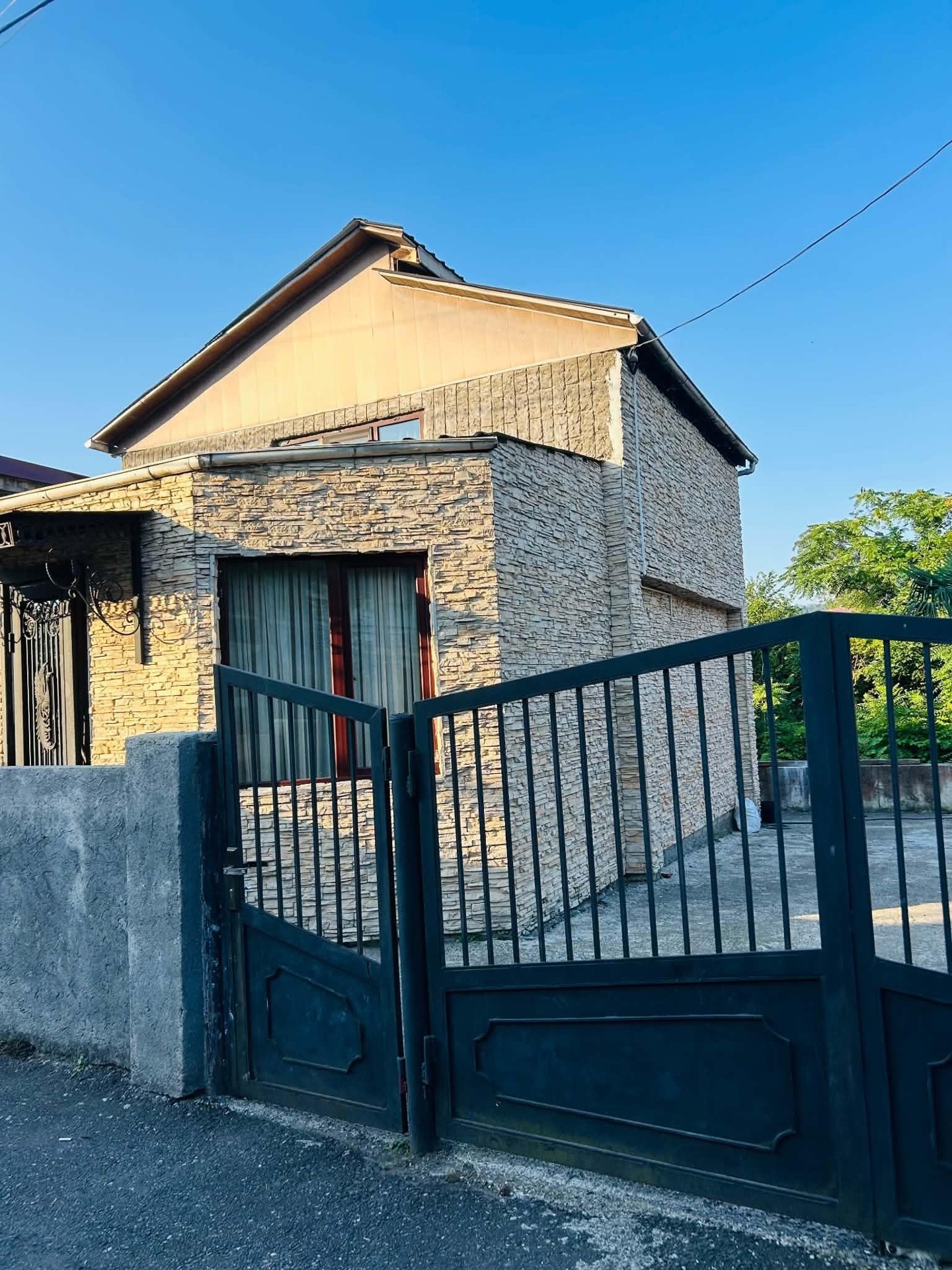3-Room House For Sale In Batumi, David Bakradze St, 25a view 3