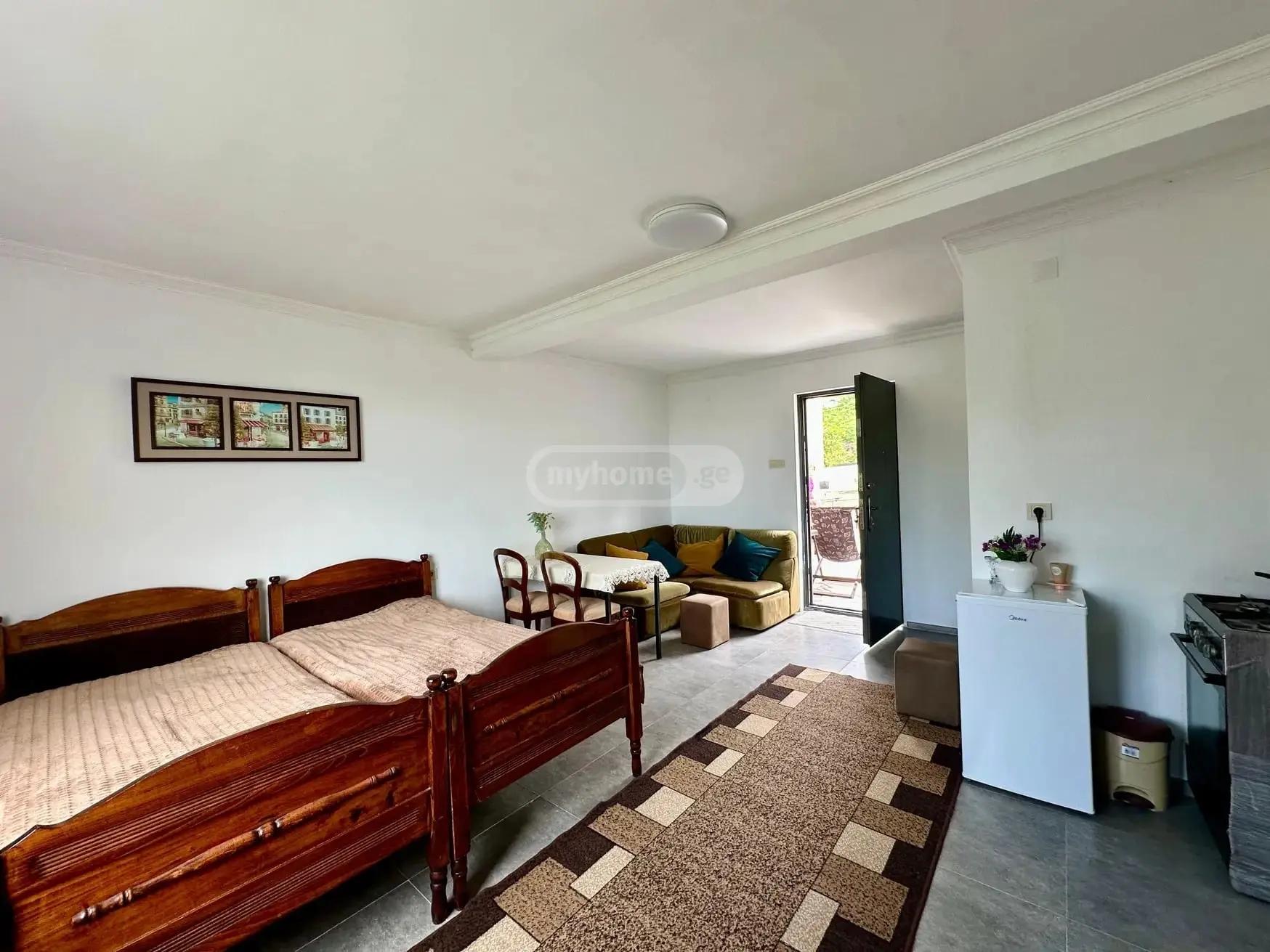 1-Room House For Rent In Batumi, Jincharadze St, 123 view 7