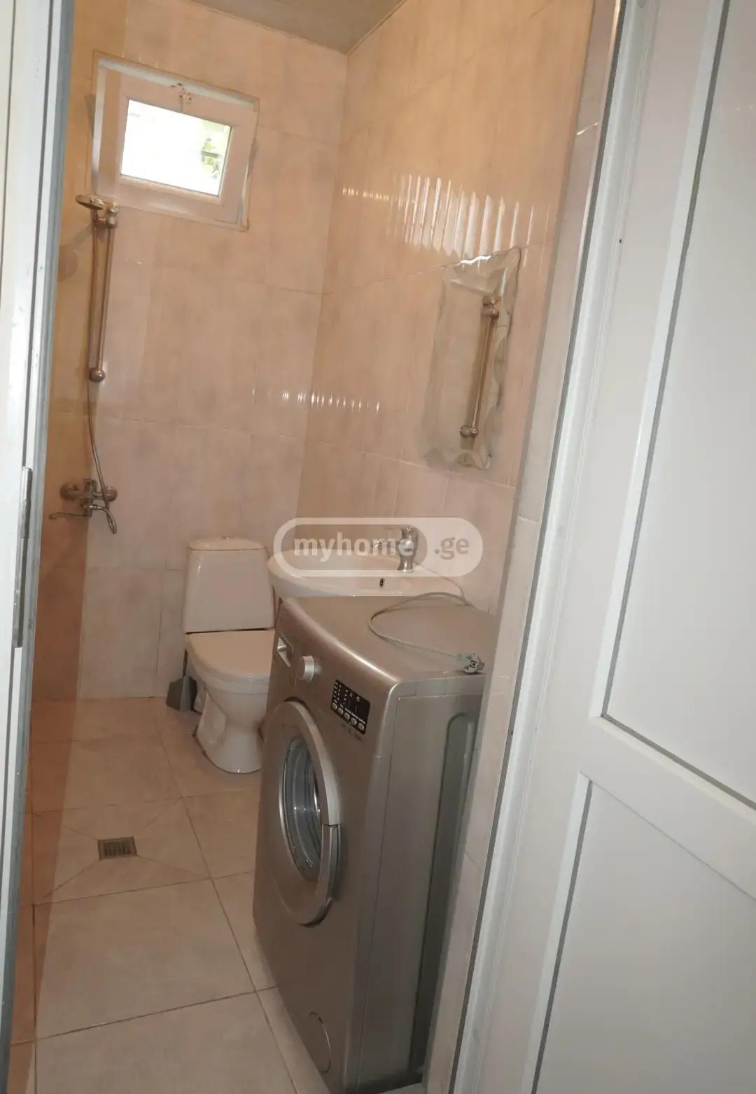 3-Room House For Rent In Batumi, Evgeni Mikeladze St, 20 view 7