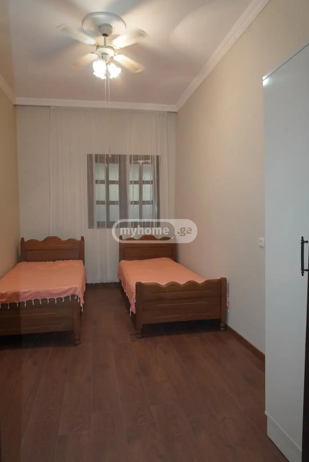 3-Room House For Rent In Batumi, Evgeni Mikeladze St, 20 view 3