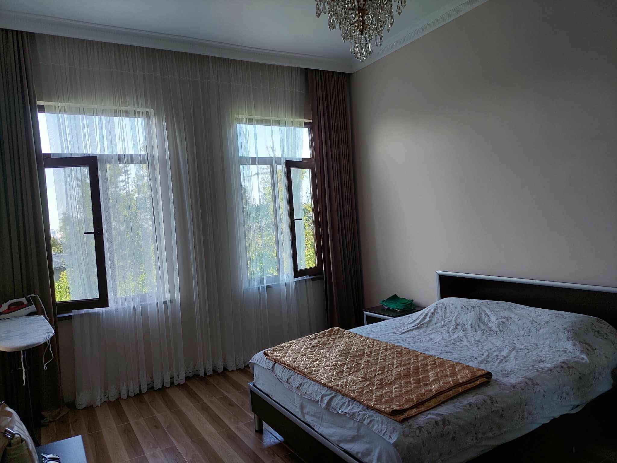 3-Room House For Rent In Batumi, Petre Bagrationi St, 200 view 1
