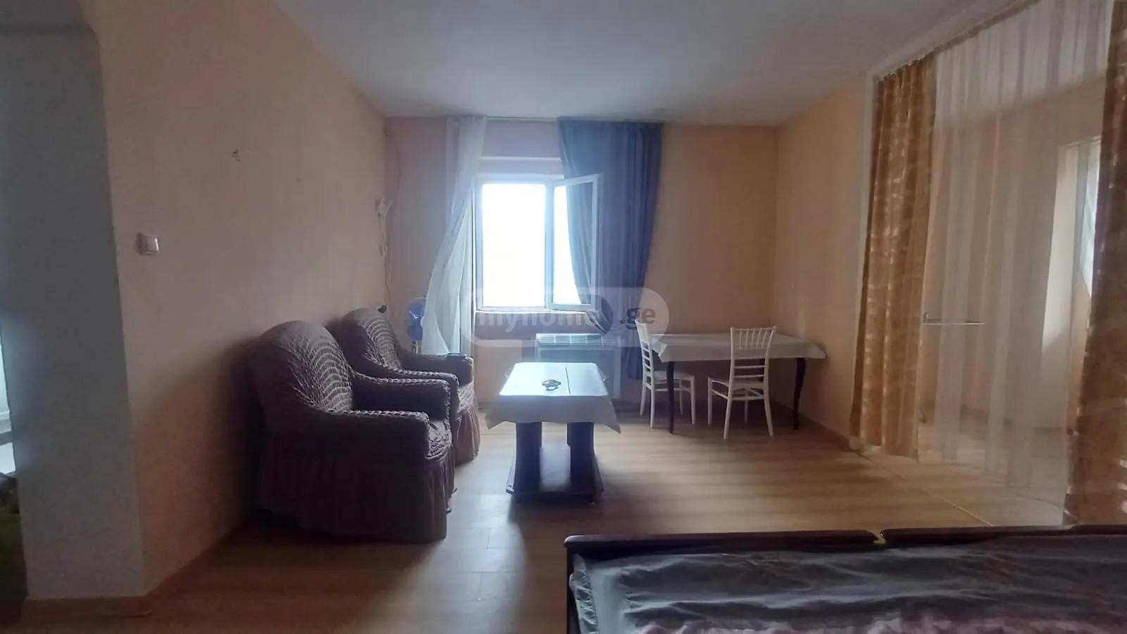 2-Room Apartment For Daily Rent In Batumi, Tamar Mepe Ave, 48, 44 M² — 100 ₾ Per Day view 1