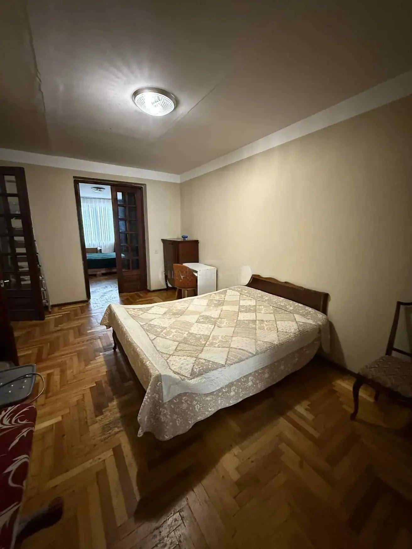 4-Room Apartment For Daily Rent In Batumi, Zurab Gorgiladze St, 121, 108 M² — 200 ₾ Per Day view 8