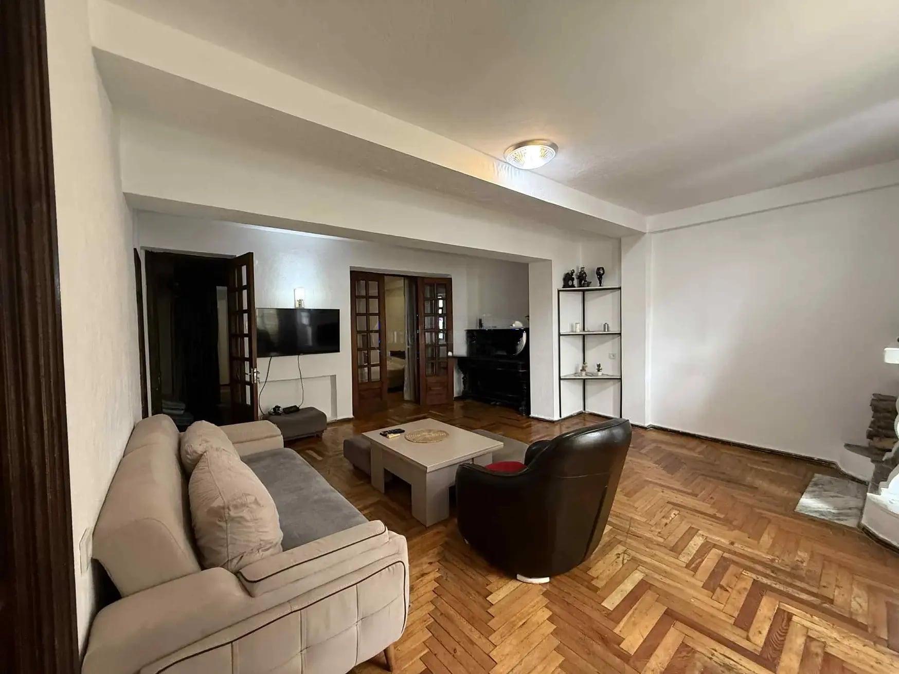 4-Room Apartment For Daily Rent In Batumi, Zurab Gorgiladze St, 121, 108 M² — 200 ₾ Per Day view 5