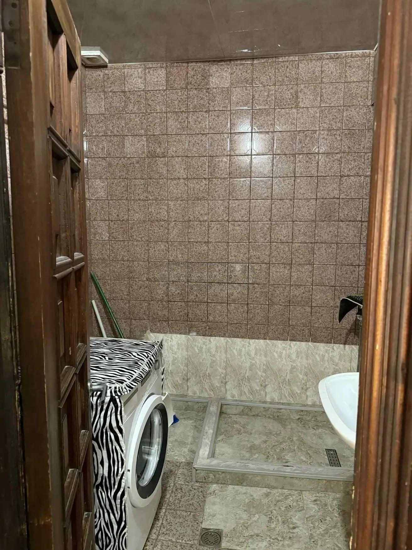 4-Room Apartment For Daily Rent In Batumi, Zurab Gorgiladze St, 121, 108 M² — 200 ₾ Per Day view 13