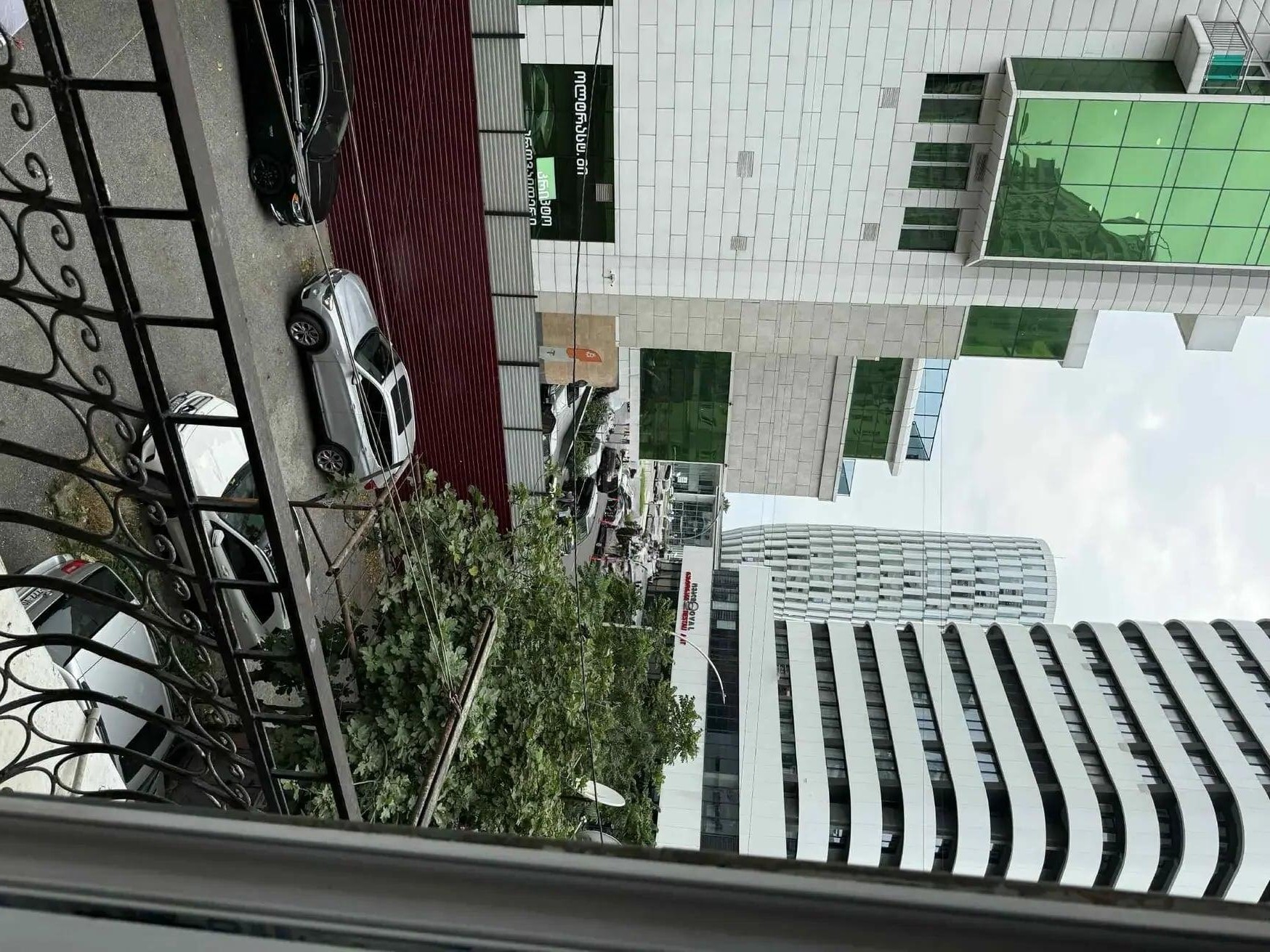 4-Room Apartment For Daily Rent In Batumi, Zurab Gorgiladze St, 121, 108 M² — 200 ₾ Per Day view 14