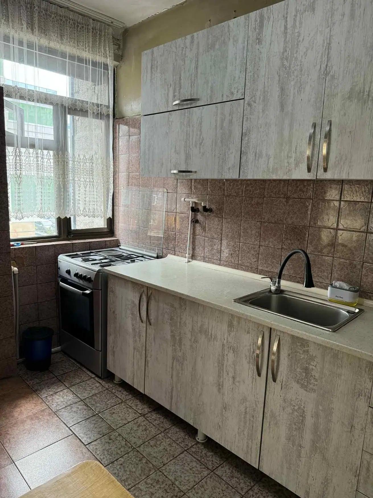 4-Room Apartment For Daily Rent In Batumi, Zurab Gorgiladze St, 121, 108 M² — 200 ₾ Per Day view 2