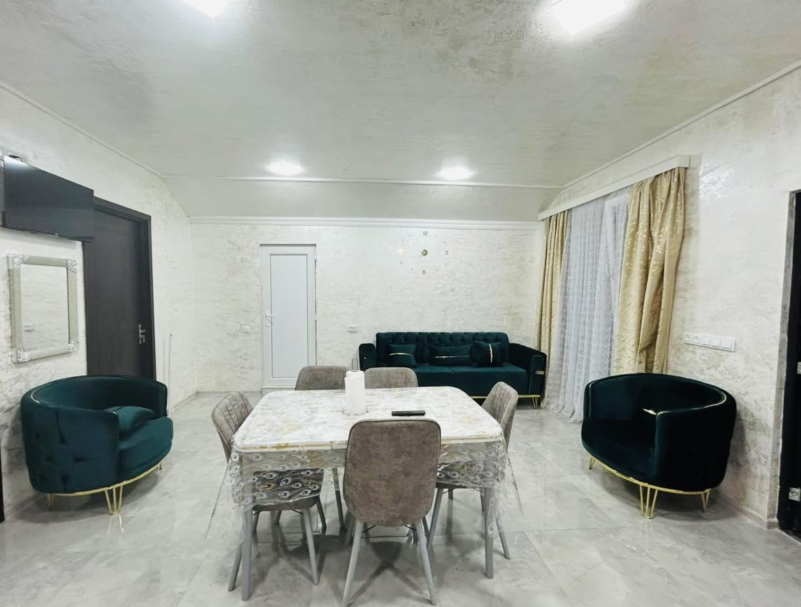 3-Room House For Rent In Batumi, Mamia Varshanidze St, 1 view 2