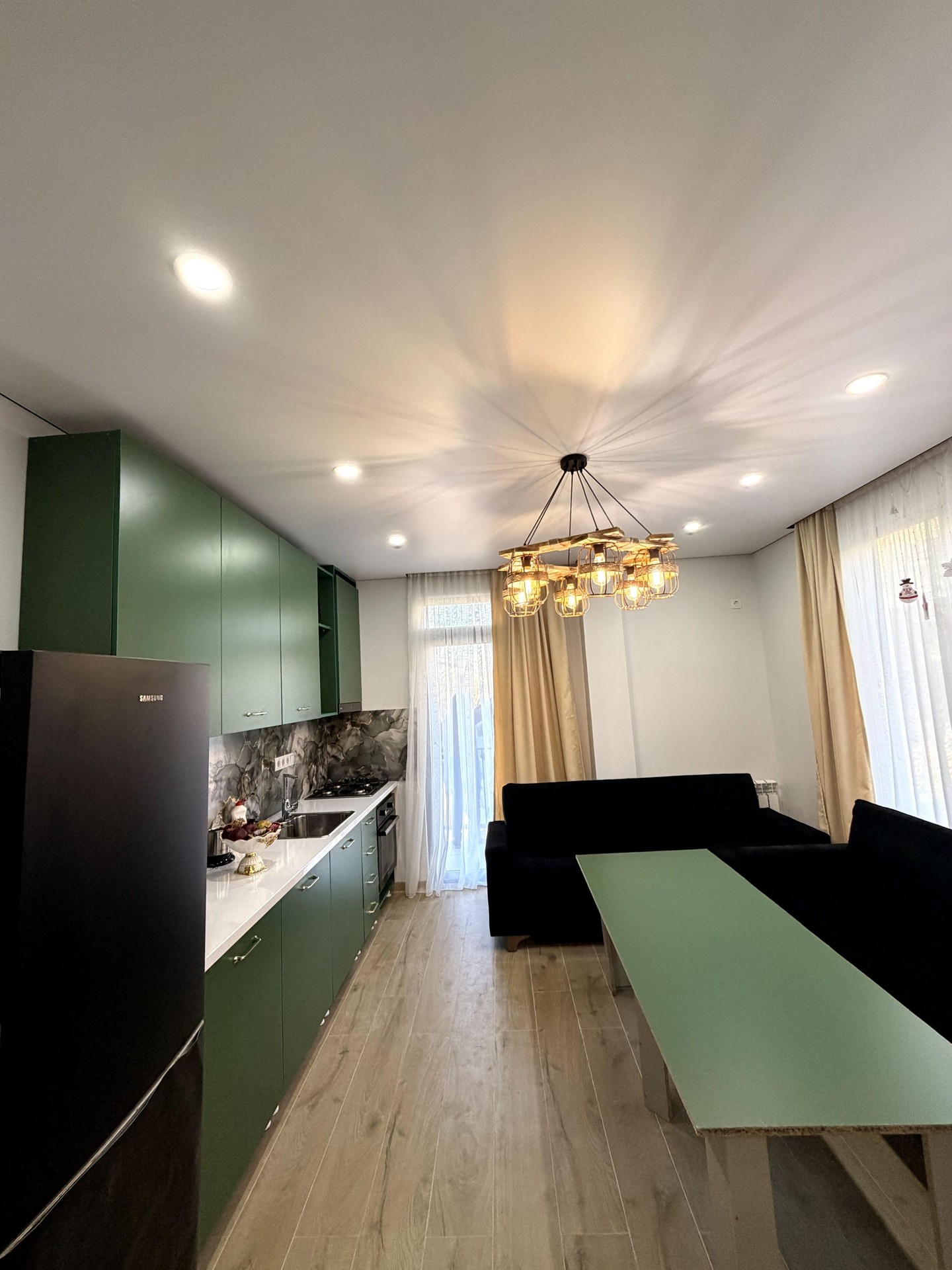 3-Room Apartment For Rent In Batumi, Kazinetsi St, 29a view 1