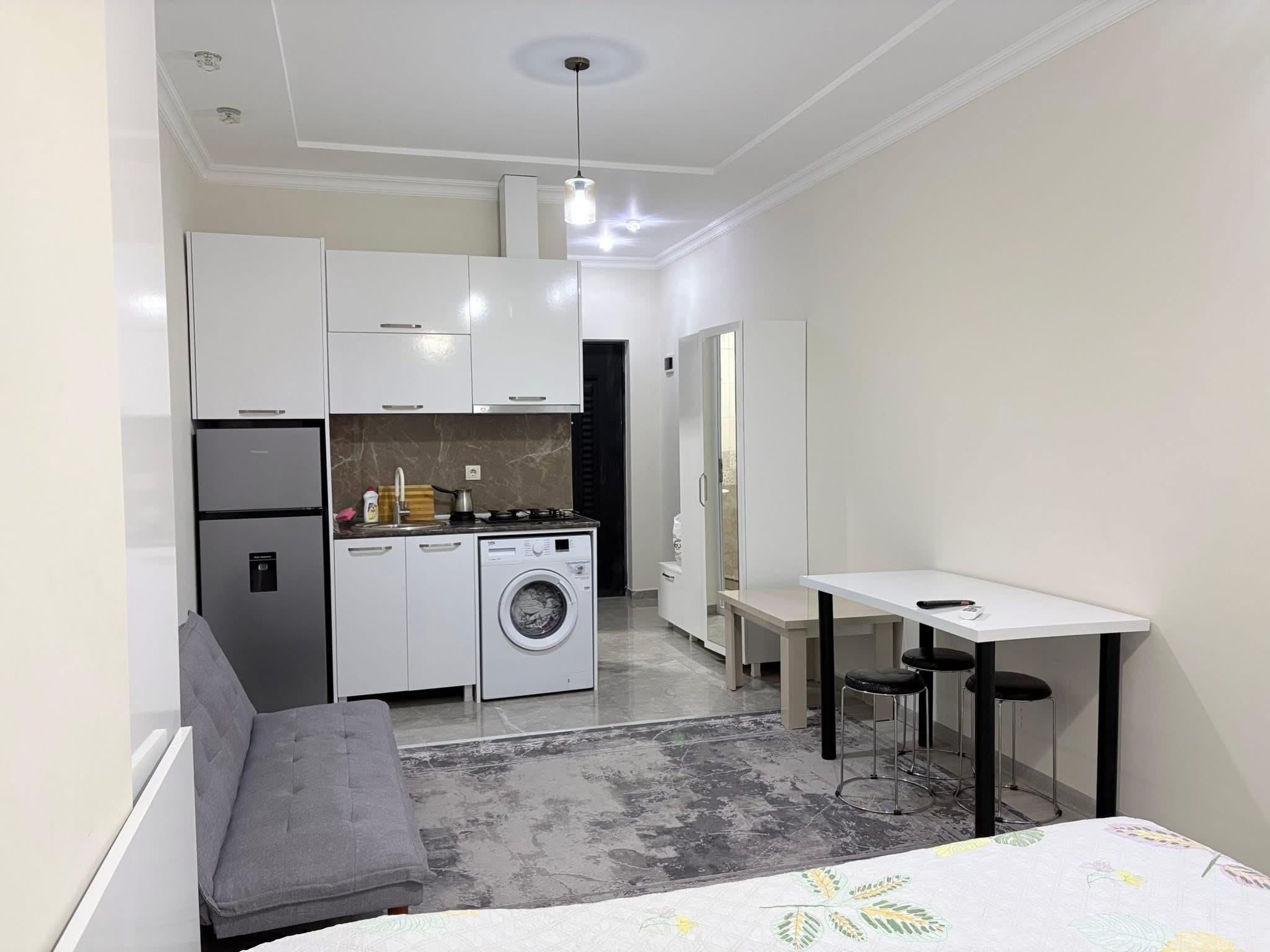 Studio Apartment For Daily Rent In Batumi, Middle House, 33 M² — 110 ₾ Per Day view 2