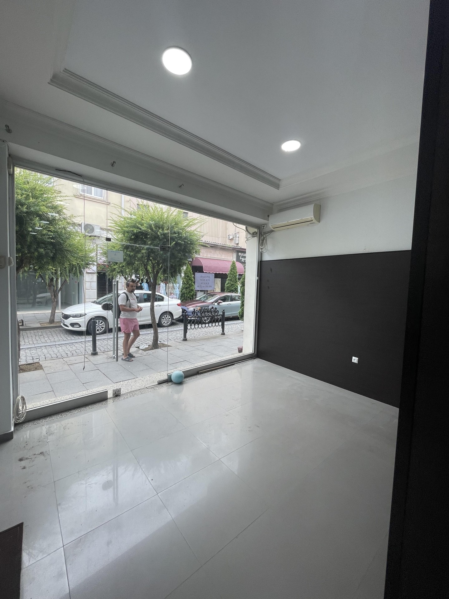 Commercial Property For Rent: 90 M² In Batumi, Vakhtang Gorgasali St, 9 – $2,500 view 1