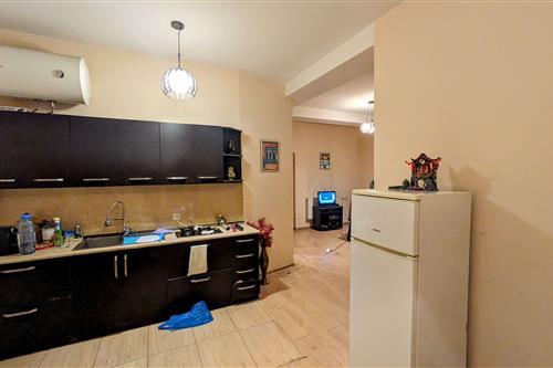 2-Zimmer-Wohnung, Kveda Chugureti