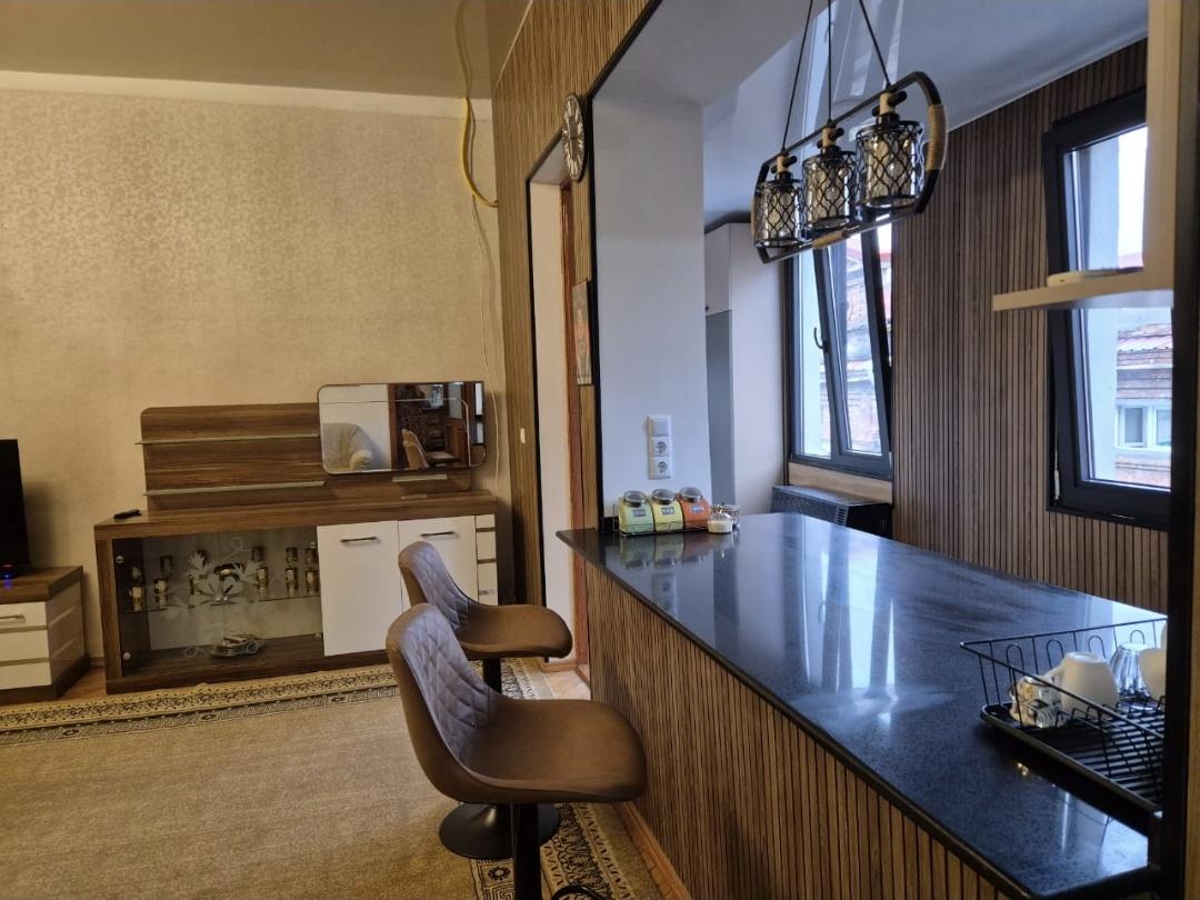 3-Room Apartment For Daily Rent In Batumi, Kutaisi St, 6, 90 M² — $100 Per Day view 6
