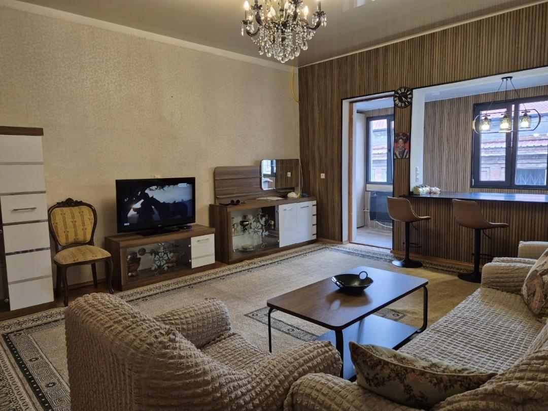 3-Room Apartment For Daily Rent In Batumi, Kutaisi St, 6, 90 M² — $100 Per Day view 5