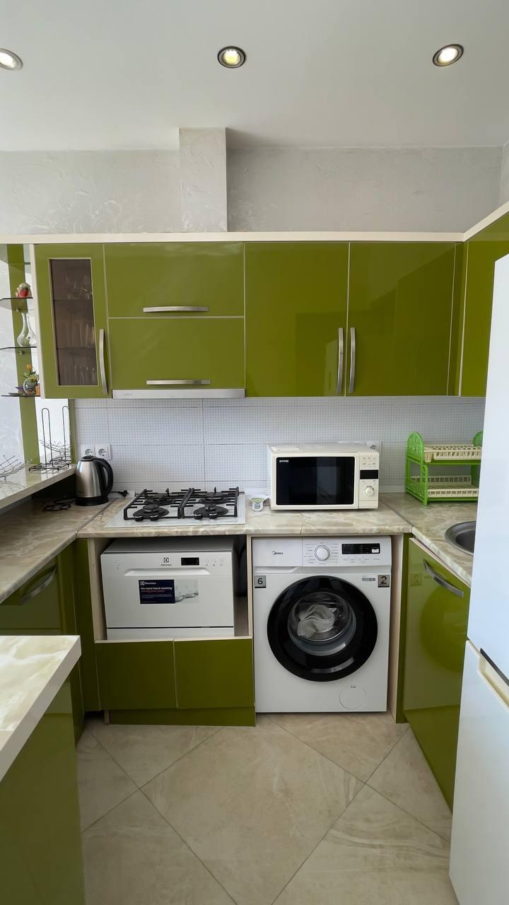 2-Room Apartment For Rent In Batumi, Vakhtang Gorgasali St, 49 view 6