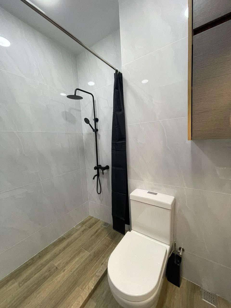 2-Room Apartment For Rent In Batumi, Tamar Mepe Ave, 50 view 2