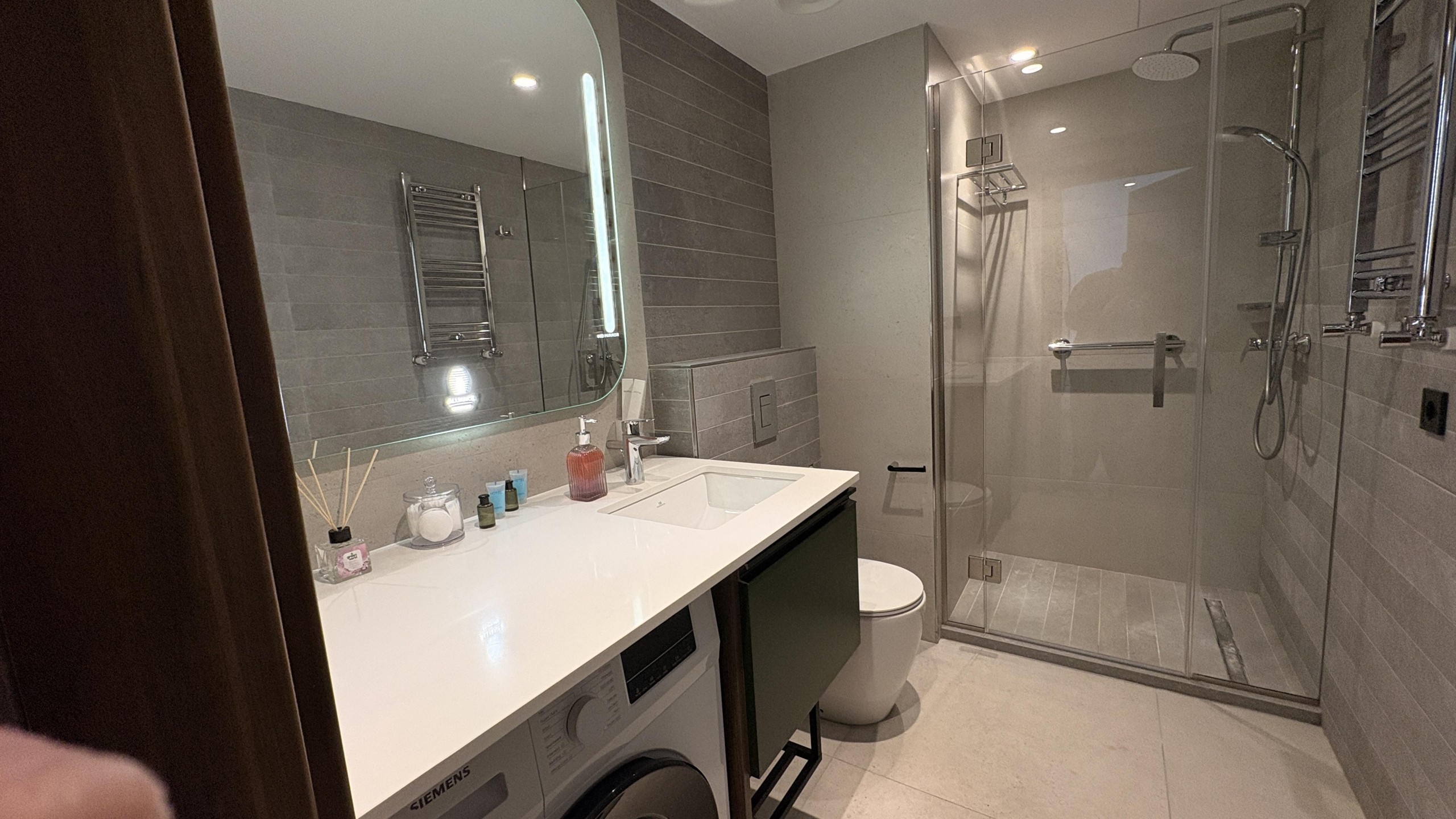 2-Room Apartment For Daily Rent In Batumi, Alliance Privilege, 48 M² — $160 Per Day view 10