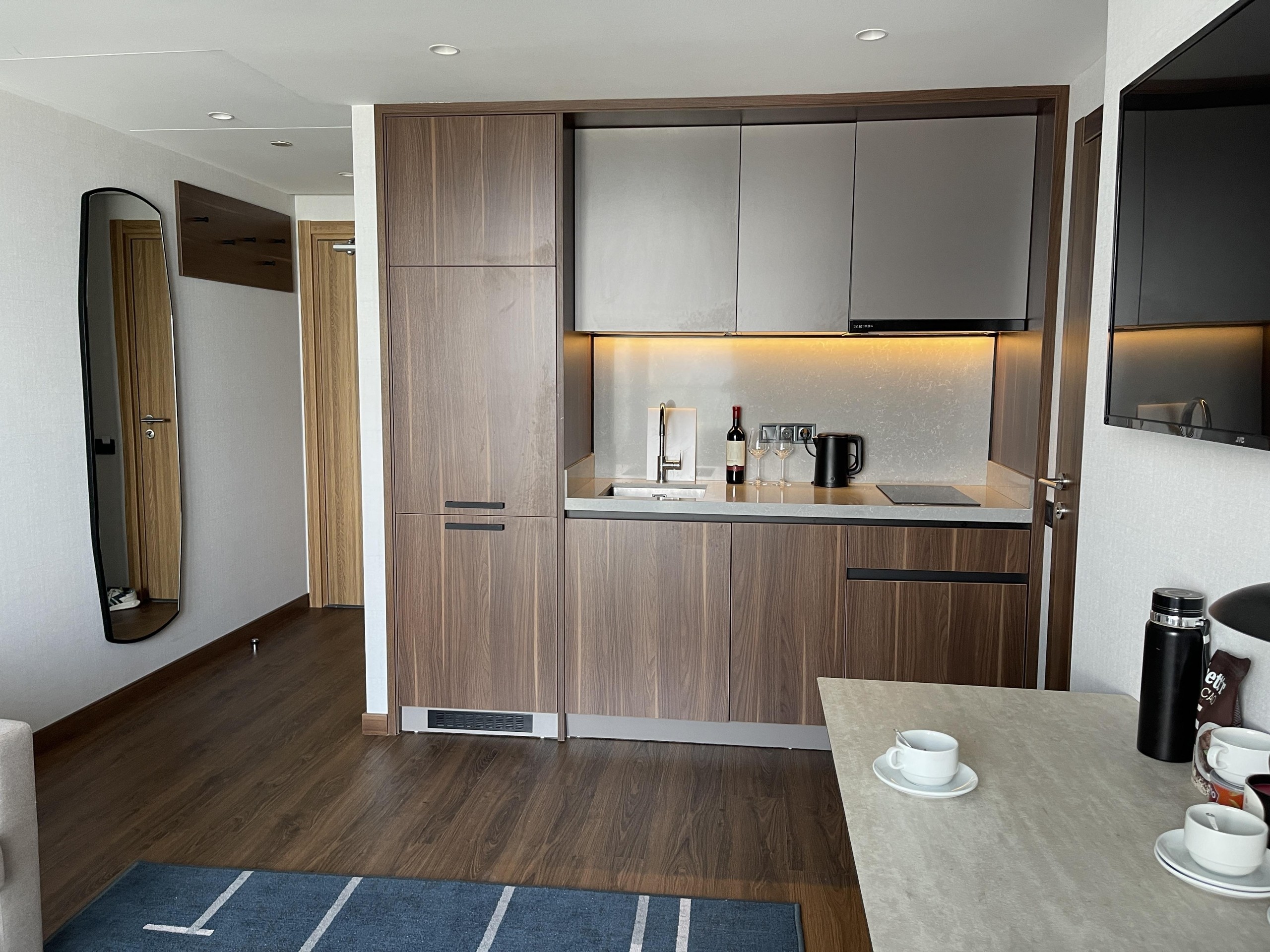 2-Room Apartment For Daily Rent In Batumi, Alliance Privilege, 48 M² — $160 Per Day view 15