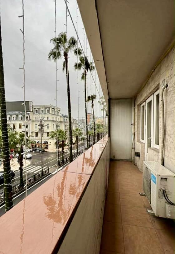 2-Room Apartment For Daily Rent In Batumi, Shota Rustaveli St, 10, 50 M² — 140 ₾ Per Day view 2
