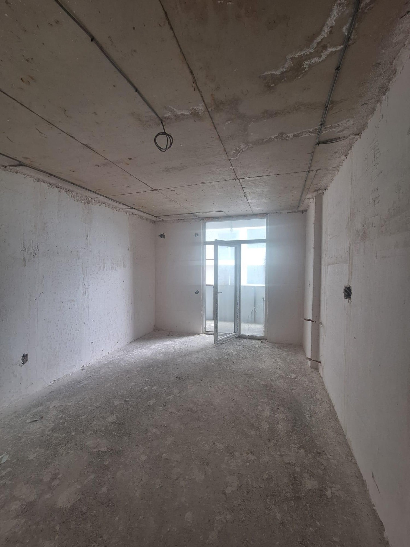 Studio Apartment For Sale view 7