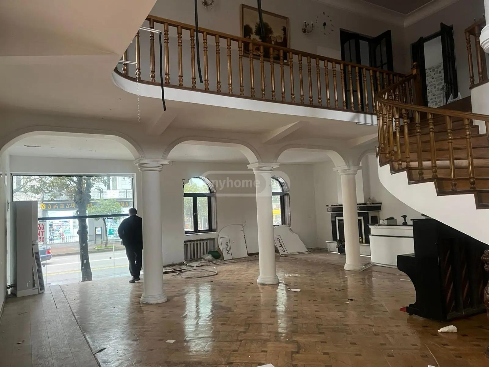 Commercial Property For Rent: 410 M² In Batumi, Ilia Chavchavadze St – $2,400 view 4