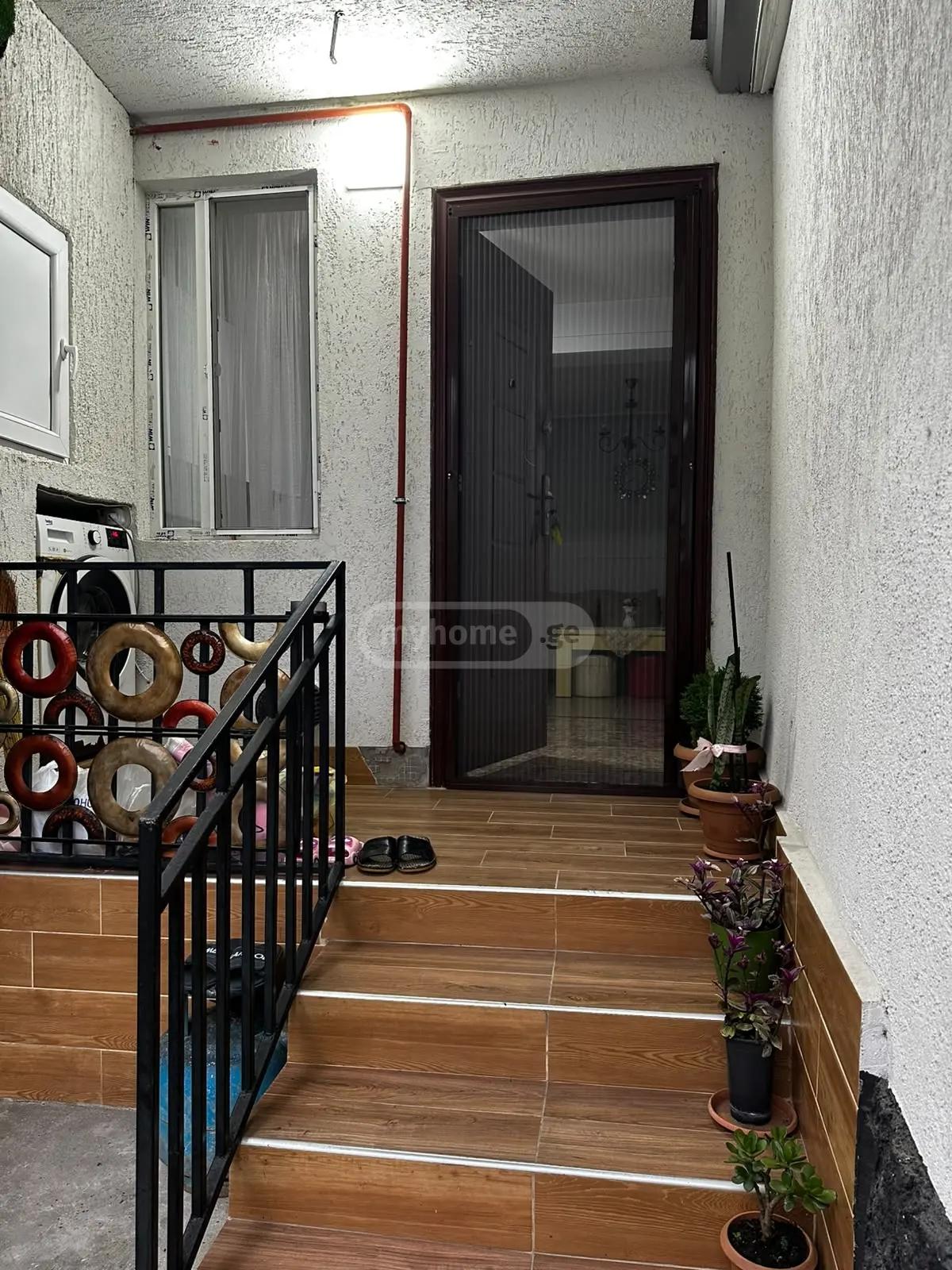 2-Room House In Batumi, Arsena Odzelashvili St, 7, 50 M², Is Available For Daily Rent For 140 ₾ view 18