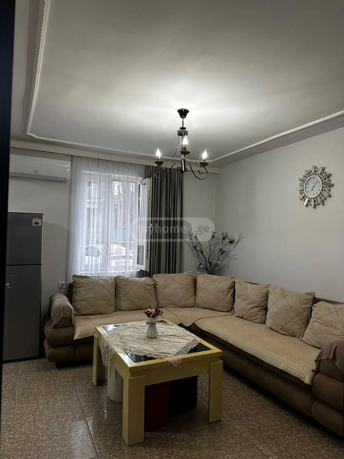 2-Room House In Batumi, Arsena Odzelashvili St, 7, 50 M², Is Available For Daily Rent For 140 ₾ view 11