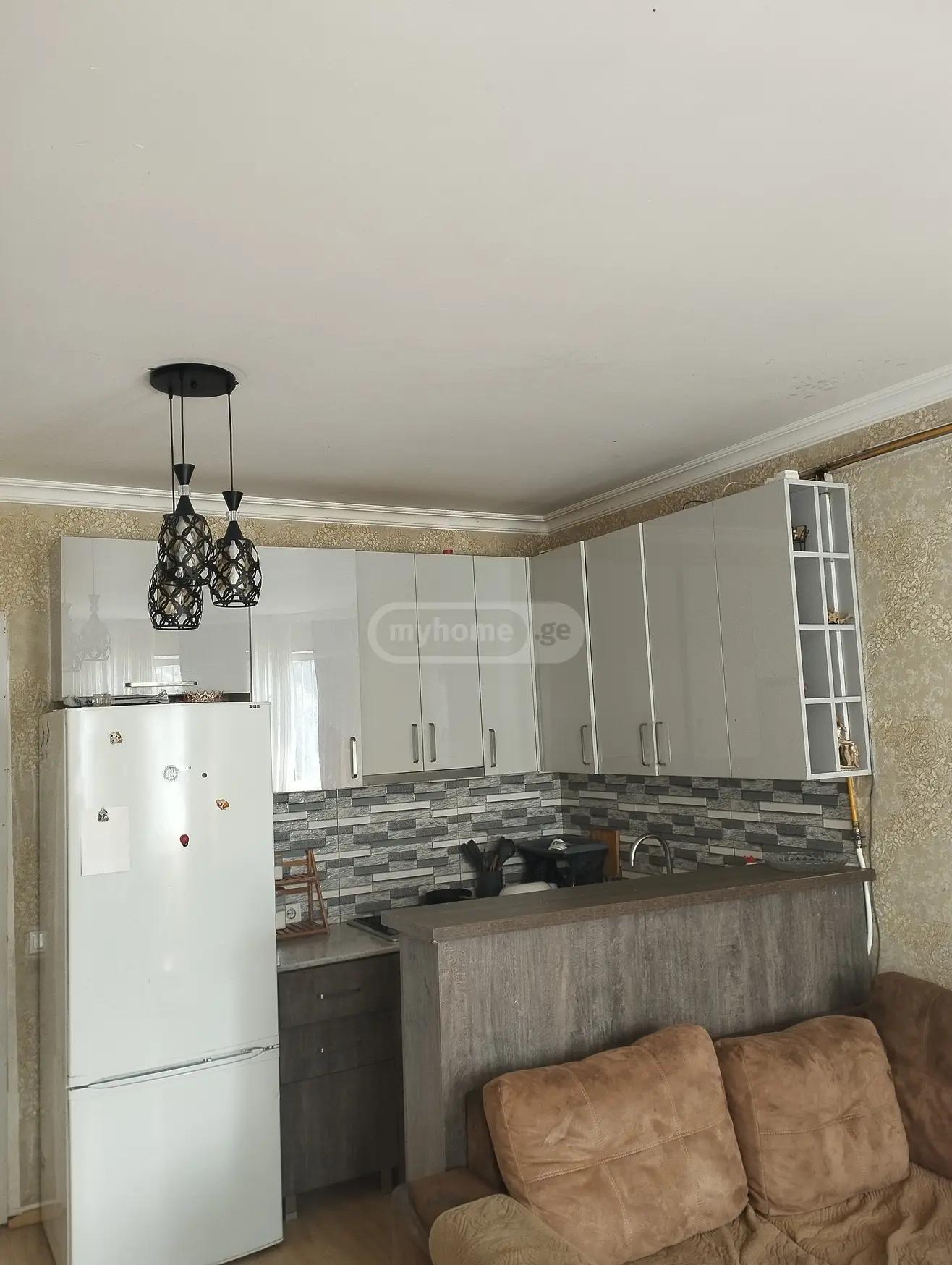 3 odalı daire, Isani