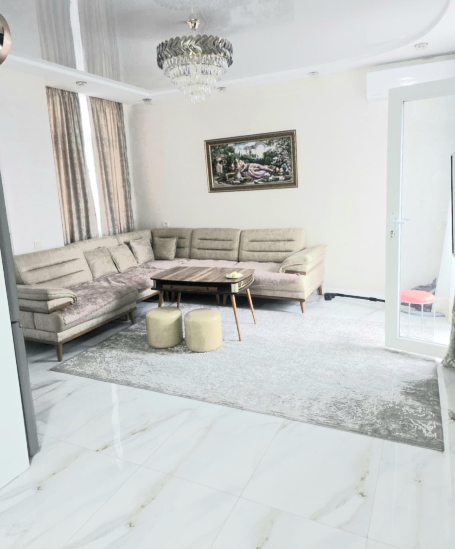 4-Room Apartment For Daily Rent In Batumi, Dar Twins, 85 M² — 200 ₾ Per Day view 1
