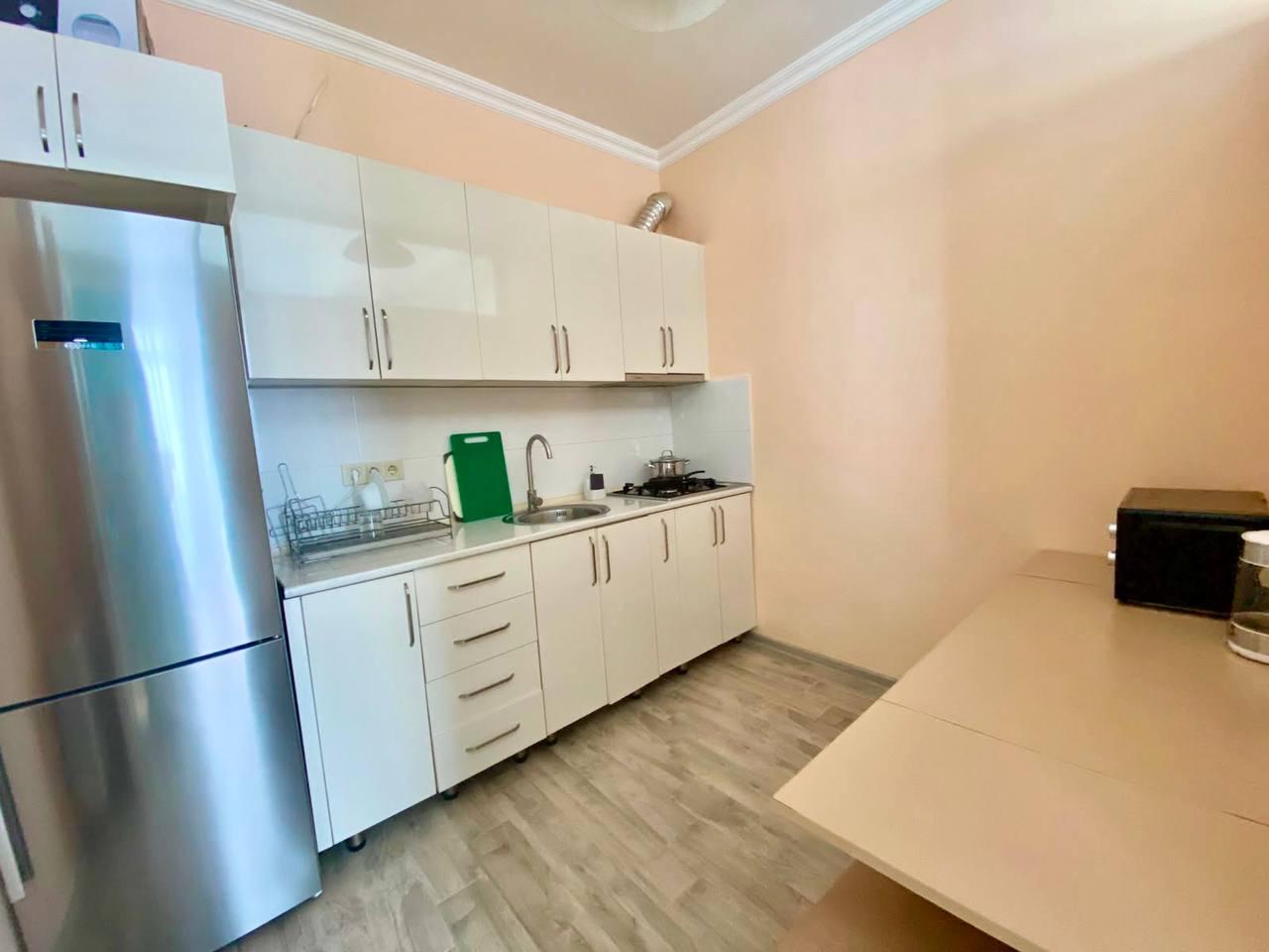 2-Room Apartment For Rent In Batumi, Akhalgazrdoba St, 1 view 2