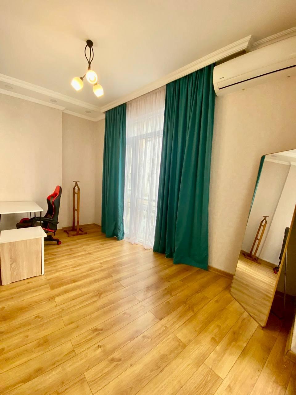 2-Room Apartment For Rent In Batumi, Akhalgazrdoba St, 1 view 4